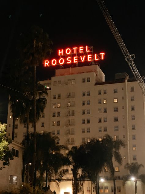 Hotel Roosevelt Hollywood, Hollywood Hotel Aesthetic, Biltmore Hotel Los Angeles, Hollywood Roosevelt Hotel, Old Hollywood Architecture, Hollywood Night Aesthetic, Dark Hollywood Aesthetic, 80s Hollywood Aesthetic, 90s Hollywood Aesthetic