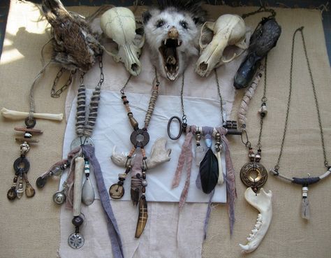 Hope Is A Dangerous Thing, Woman Like Me, Forest Fern, Taxidermy Art, Bone Crafts, Vulture Culture, Goblin Core, Bone Art, Bone Jewelry