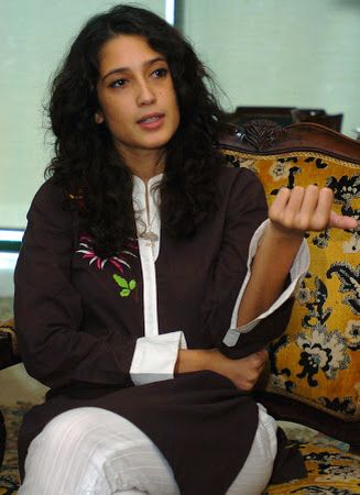 Fatima bhutto Fatima Bhutto, Tv Actors, Imran Khan, Favorite Celebrities, Actors & Actresses, Pakistan, Actresses, Actors, India