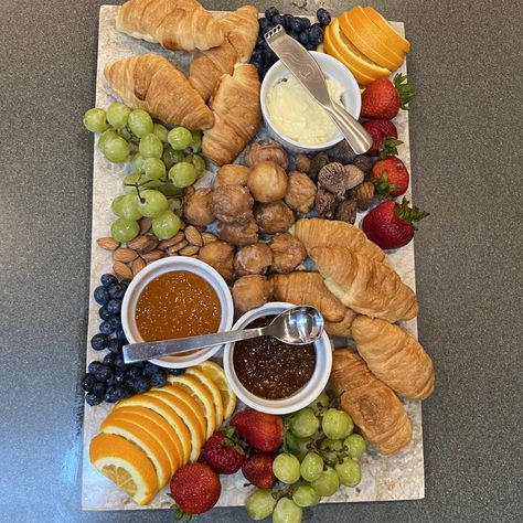 Easy brunch board Brunch Board, Donut Holes, Easy Brunch, Turkey Bacon, Spreads, Cheese Board, Fig, Donuts, Nuts