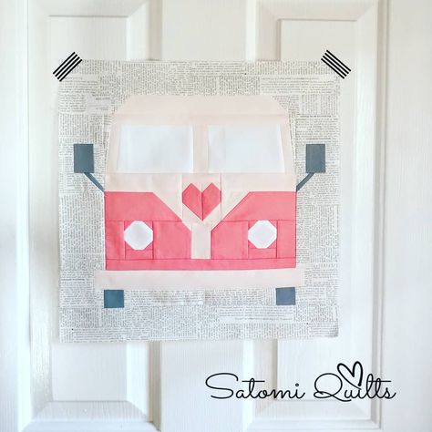 Meet my classic VW bus block! I'm pretty excited that my idea worked! I had designed it during summer but wasn't sure whether I can do it😓… Vw Quilt Pattern, Vw Bus Quilt Pattern, Vw Nursery, Xmas Quilts, Fpp Quilt, Beach Quilt, Sew Projects, Lori Holt, Denim Quilt