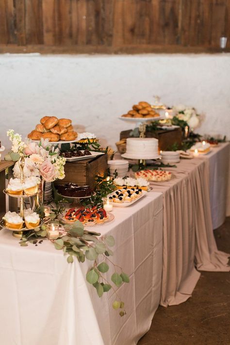 Dessert Table Wedding Decor, Wedding Dessert Table Ideas, Wedding Buffet Table, Wedding Dessert Table Decor, Wedding Food Table, Sweets Table Wedding, Dessert Table Ideas, Decoration Buffet, Buffet Table Decor