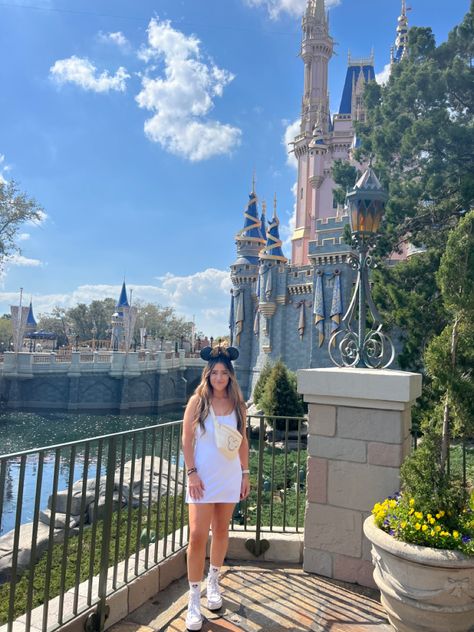 Abercrombie White dress converse Mickey socks Disney ears minnie fanny pack. Castle Dress With Converse, Disney Outfit, White Converse, Disney Ears, Disney Outfits, Fanny Pack, Converse, Castle, White Dress