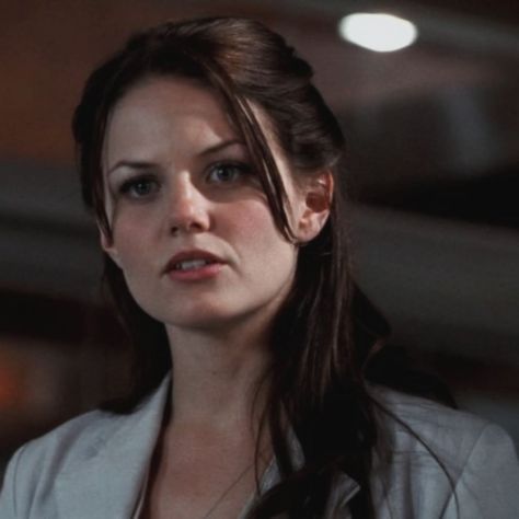 Thirteen House, Allison Cameron, House Md, Dr House, Cedric Diggory, Brunette Woman, Jennifer Morrison, Random House, Curvy Girl Outfits