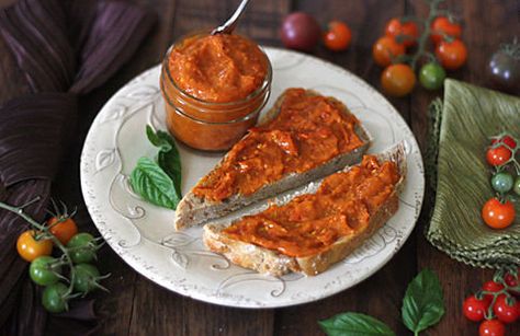 I have made a variation of this recipe before.... great for spreading on Cuban bread, French bread... etc... Tomato Spread, Roasted Pepper Sauce, Greek Flavors, Cherry Recipes, Spread Recipes, Cherry Tomato, Roasted Tomatoes, Fresh Tomatoes, Food 52