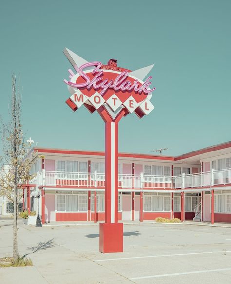 Pink Motel Aesthetic, Western Motel Aesthetic, Retro Motel Aesthetic, Motel 6 Aesthetic, Motel Exterior, Blender Abstract, Motel Aesthetic, Artistic Photoshoot, Old Motel