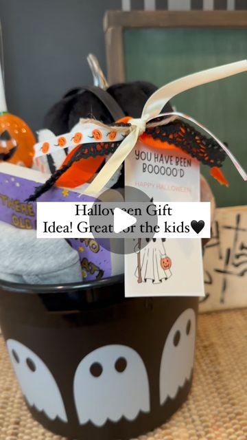 Kaycee Greer on Instagram: "Halloween Gift Idea🧡🖤 Perfect for the kids! This is a fun little BOO gift idea. You can always top this off with a few Halloween treats. I linked up more Halloween pajama options in all sizes! Happy Gifting!!👻🖤🎃🕸️🕷️🍁🧡

💫Follow @thegiftstagram for more gift ideas! 
💫 Like this post & comment Shop for the links!

#gift #giftideas #gifting #boo #giftingideas #giftingmadeeasy #halloween #halloweengifts #boobasket #giftforkids #gifttags #halloweenideas #halloweenseason 

Want to see more BOO gift ideas?!👻" Boo Gift Ideas, Boo Gift, Boo Baskets, Halloween Pajamas, Halloween Stuff, Halloween Season, Halloween Gift, Halloween Treats, Halloween Gifts