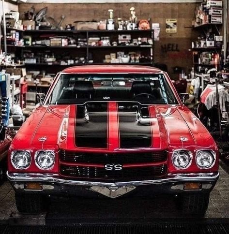 Wallpaper Hippie, Mobil Mustang, Chevy Chevelle Ss, Old Muscle Cars, Chevrolet Chevelle Ss, Auto Retro, Chevy Muscle Cars, Custom Muscle Cars, Chevelle Ss