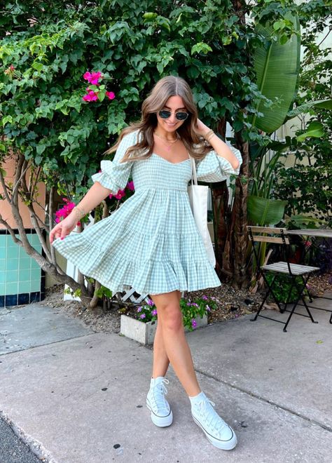 Cute Trendy Dresses Long, Cute Dresses Women, Cute Frocks For Women Short, Birthday Poses In Frock, Summer Flowy Dresses Sundresses, Cotton Western Dresses Summer, Short Frocks Poses, Fashion Inspo Outfits Summer Dresses, Float Summer Dresses