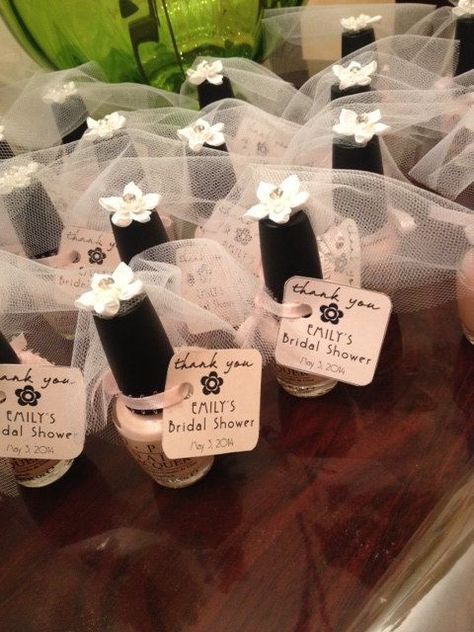 Bridal Shower Desserts, Tulle Veil, Bridal Favors, Bridal Shower Favor, Wedding Shower Games, Wedding Shower Favors, Bridal Shower Food, Bridal Shower Brunch, Rustic Bridal