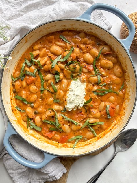 Creamy Red Pesto Butter Beans Butter Bean Recipes, Pesto Butter, Roasted Mediterranean Vegetables, Butter Beans Recipe, One Pot Vegetarian, Red Pesto, Green Pesto, Hearty Salads, Comfort Soup