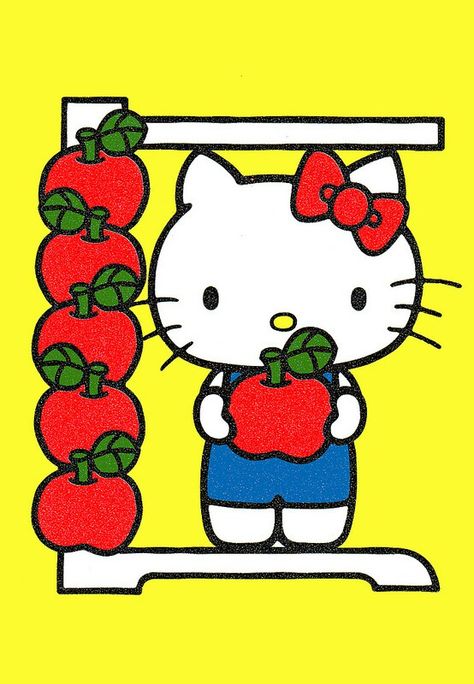 Hello kitty is 5 apples tall, how tall are you? I'm 14 apples Hello Kitty Eating, Hello Kitty Apple, Art Homework, Kitty Pics, Apple Jam, Hello Kitty Shoes, Fatal Attraction, Beach Icon, Hello Kitty Bag