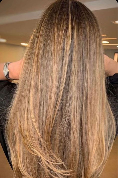 Coffee Hair Color, Caramel Blonde Hair, Coffee Hair, Summer Blonde Hair, Medium Hair Styles For Women, Honey Brown Hair, Bronde Balayage, Ombre Hair Blonde, Caramel Blonde