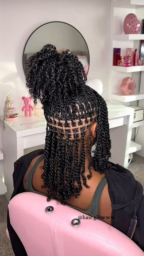 #minitwiststyles #blackgirlshairstyles #blackgirl Criss Cross Twist Natural Hair, Invisible Twist Hairstyles, Mini Twist With Braiding Hair, Flat Twist With Curls, Kiki Twist Hairstyles Box Braids, Hairstyle For My Birthday, Twists Bob Black Women, Passion Twists Short Bob, Mini Twists Added Hair