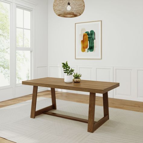 Give your dining room the best combination of style and craftsmanship with the Plank+Beam Farmhouse Dining Table. Perfect for your family and friend gatherings, this long dining table for 6 seats everyone comfortably. Farmhouse Style Kitchen Table, Farmhouse Dining Benches, Farmhouse Dining Table Set, Farm Dining Table, Rectangular Dining Room Table, Rustic Kitchen Tables, Classic Dining Table, Wood Dining Room Table, Kitchen Table Wood