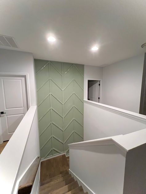 Stairwell Landing Wall Ideas, Stair Landing Tile Ideas, Stair Landing Wall Decor Ideas, Accent Wall On Stair Landing, Stair Landing Accent Wall Ideas, Landing Space Ideas, Staircase Side Wall Design, Stair Landing Wall Decor, Stair Well Wall Ideas