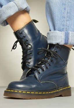 Vintage 90s Dr. Martens Navy 8 Eyelet Leather Boots Grunge Navy Doc Martens, Boots Dms, 90s Doc Martens, Doc Boots, Dm Boots, Boots Grunge, Dr Martens Vintage, 90s Boots, 90s Shoes