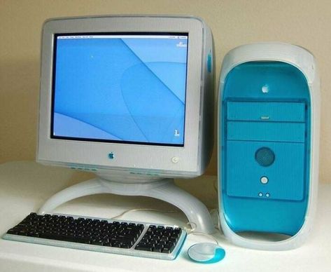 Apple Computers In Late 90s/ Early 2000s Frutiger Aero Computer, Y2k Computer, Alter Computer, Apple Desktop, Imac Desktop, Apple Macintosh, Mac Desktop, Computer History, Apple Technology