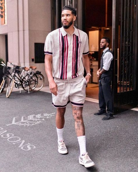 Jordan Outfit, Mens Casual Outfits Summer, Hipster Man, Jayson Tatum, Men Stylish Dress, Cool Outfits For Men, Mens Casual Outfits, Cool Outfits, Baskets