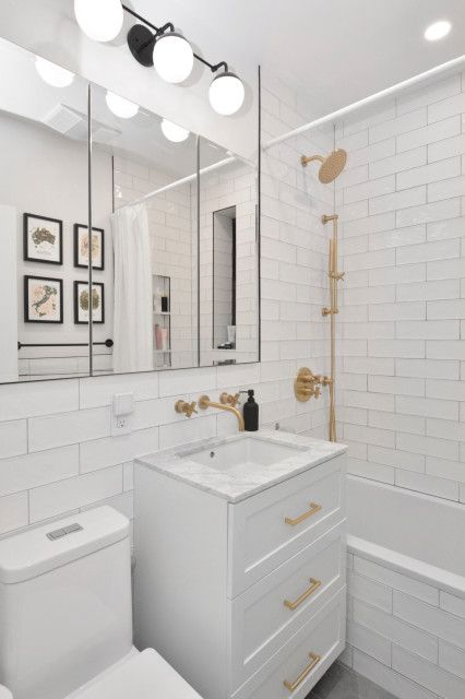 New This Week: 5 Stylish Bathrooms Under 75 Square Feet Cabinet Above Toilet, Farmhouse Apartment Decor, White Wall Tiles, Transitional Bathroom, Shabby Chic Farmhouse, Chic Farmhouse, Cozy Room Decor, Farmhouse Bedroom Decor, Week 5