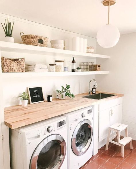 Små Rum Lidt Plads, Laundry Room Organization Ideas, Hiasan Dalaman Rumah, Bilik Idaman, Pelan Rumah, Room Organization Ideas, Desain Pantry, Dream Laundry Room, Laundry Room Renovation