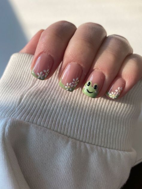 this is not my pin #frog #frogcore #nails #nailart #acrylicnails #acrylicnaildesigns #frognails #frogacrylics Nail Art For Girls, Short Natural Nails, Short Oval Nails, Natural Nail Designs, Back To School Nails, Hippie Nails, Simple Gel Nails, Pointed Nails, School Nails