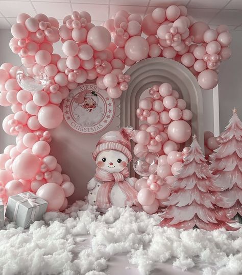 December Baby Shower Themes, Winter Onderland Birthday, Winter Onederland Party Decorations, Bridal Shower Garden, Winter Wonderland Birthday Party, Winter Baby Shower Themes, Winter Onederland Birthday Party, Shower Garden, Balloon Birthday Party