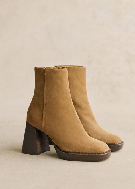 High ankle boots;Ankle boots with mid-height heels;Item made in our Italian atelier;Zip fastening;Split leather exterior;Leather lining and insole;Rubber outsole;Laminated leather heel Sezane Boots, High Ankle Boots, Heeled Ankle Boots, Parisian Style, High Boots, Leather Heels, Bohemian Style, Ankle Boot, Ankle Boots