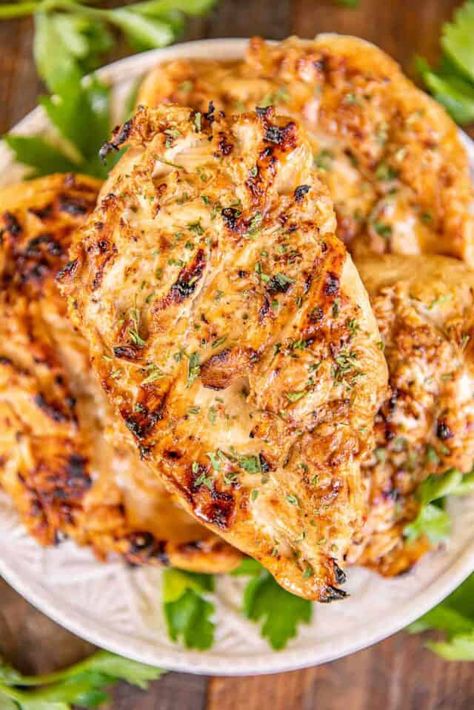 3-Ingredient Marinated Chicken - Plain Chicken 3 Ingredient Chicken, Chicken Italian, Marinade Chicken, Grilled Buffalo Chicken, Buffalo Ranch Chicken, Chipotle Ranch, Easy Marinades, Sandwich Wrap, Buffalo Ranch