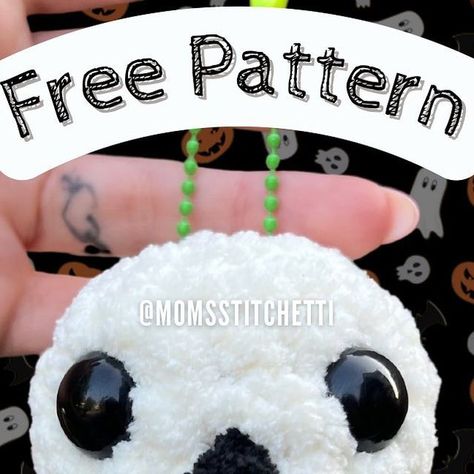 Alexandra | Hand painted safety eyes & crochet patterns on Instagram: "💀 Free Skull Keychain Pattern 💀  Spooky season is right around the corner! These cuties are so fast to whip up and could even be used to accessorize bigger plushies 🖤  I hope you love this free pattern! Don’t forget to save it for later!  **If you would like a PDF version, it is available on my Etsy and Website!** . . . . . . . #crochet #crochetlove  #crochetlover #amigurumi #amigurumiaddict #squishmallows #plushies #plushiesofinstagram #plushie #crochetplushies #crochetplushie #crochetpattern  #crochetstuffedanimals #freecrochetpattern #freecrochetpatterns #crochetpattern #crochetpatternfree #cutecrochet #freepattern #free #freeamigurumipatterns #nosewcrochet #crochetkeychain #skull #crochetskull #halloweencrochet # Crochet Skull Amigurumi, Squishmallows Plushies, Eyes Crochet, Crochet Skull Patterns, Keychain Pattern, Crochet Plushies, Crochet Skull, Skull Keychain, Crochet Keychain Pattern