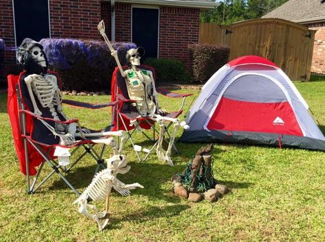 Rv Halloween Decorating Ideas, Rv Halloween, Halloween Camping Decorations, Halloween Yard Displays, Camping Decorations, Halloween Decorating Ideas, Halloween Camping, Halloween Outside, Halloween Yard Decorations