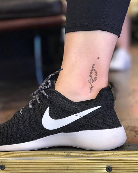 Tiny Lavender Tattoo, Front Ankle Tattoos, Inner Ankle Tattoos, Small Nature Tattoo, Cute Ankle Tattoos, Lavender Tattoo, Ankle Tattoos For Women, Wildflower Tattoo, Semicolon Tattoo