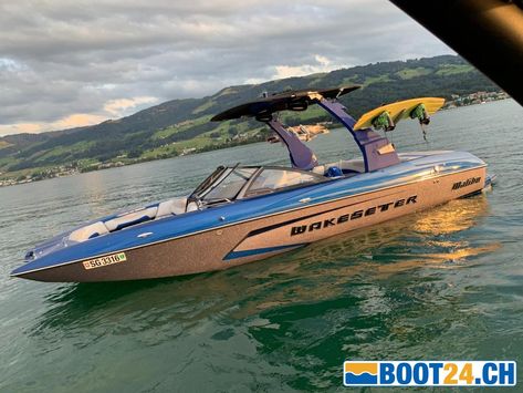 Wakesetter Malibu, Malibu Wakesetter, Seabrook Texas, Malibu Boats, Wakeboard Boats, Row Row Your Boat, Water Ski, Ski Boats, Clear Sky