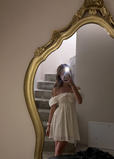 Mirror Selfie Poses In Dress, Mirror Selfie With Dress, White Dress Mirror Selfie, Cute Photo Ideas, Dress Selfie, Mirror Poses, Dress Kawaii, Birthday Plans, Celebrity Casual Outfits