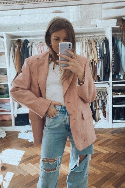 Pink Blazer / Linen Blazer / Spring Outfit Ideas #Pink #Linen #Blazer #Spring Peach Blazer Outfit, Linen Blazer Outfit Women, Linen Blazer Outfit, Cropped Blazer Outfit, Pink Blazer Outfit, Outfit Ideas Pink, Peach Blazer, Blazer Linen, Fashion Casual Outfits