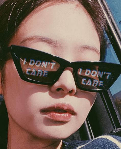 Aesthetic Savage, Savage Aesthetic, Savage Pics, Jennie Kim, Square Sunglasses Women, Aesthetic Pictures, Ulzzang, Sunglasses Women, Square Sunglass