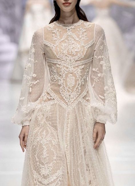 Hian Tjen, Formal Dresses For Weddings, Spring 2024, Wedding Dresses Vintage, Beautiful Bride, Bridal Style, Vintage Wedding, Wedding Bride, Classy Outfits