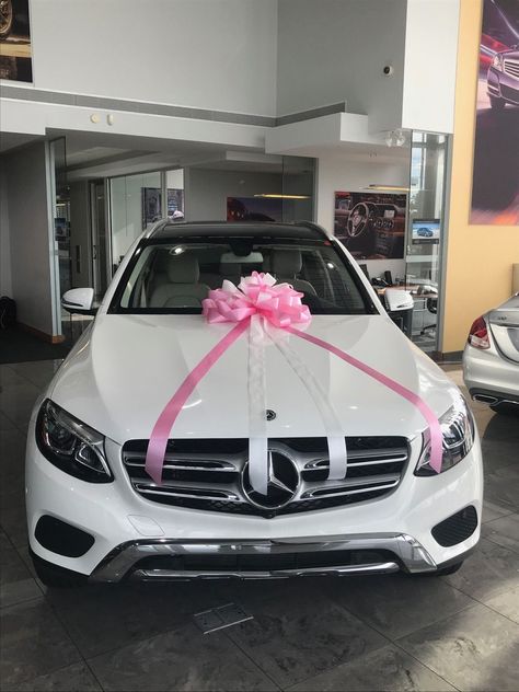 Pink Mercedes Benz, Mercedes Benz Truck, Benz Truck, Barbie Car, Benz Cars, Dream Cars Mercedes, Girly Car, Lux Cars, Mercedes Car