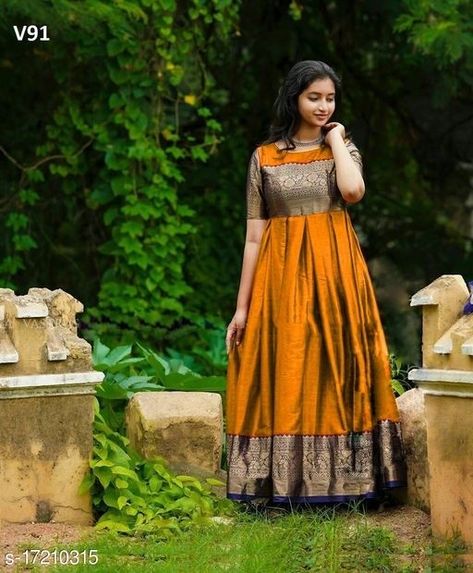 Indian Long Dress, Frock Models, Long Frock Designs, Long Gown Design, Girls Dresses Sewing, Saree Gown, Frock For Women, Long Gown Dress, Half Saree Designs