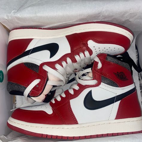 Air Jordan 1 Retro High Og “Lost And Found” Size 6.5 Brand New Fit Womens Size 8 High Top Air Jordans, Jordan 1 Red, Red Jordans, Nike Retro, Pretty Shoes Sneakers, Jordan Red, Fit Womens, Cute Nike Shoes, Nike Air Jordans