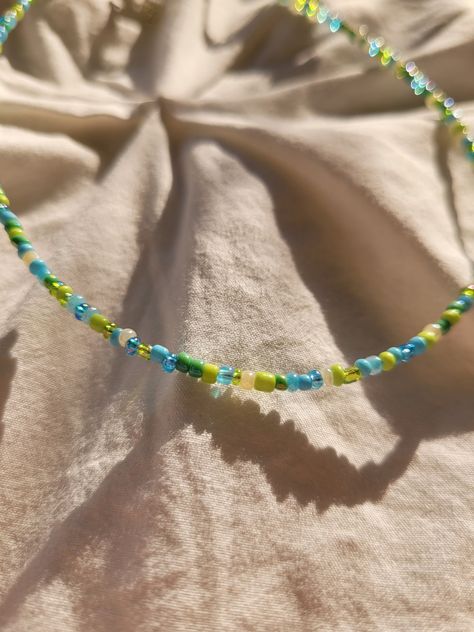 Taylor Swift Seed Bead Necklace, Taylor Swift Inspired Accessories, Taylor Swift Inspired Beaded Necklace, Taylor Swift Inspired Beaded Jewelry, Eras Tour Friendship Bracelets Debut, Debut Taylor Swift Bracelet, Taylor Swift Beaded Necklace, Taylor Swift Inspired Bracelets, Eras Tour Jewelry