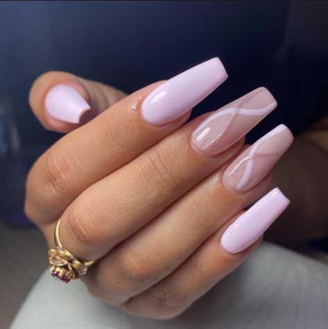 Lavender Tapered Square Nails, Coffin Light Purple Nails, Light Pinkish Purple Nails, Light Purple Nails With Design, Light Purple Acrylic Nails, Light Purple Nails Design, Light Purple Nails, Tapered Square Nails, Lilac Nails