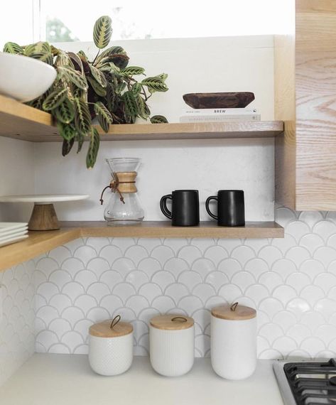 11 types of white kitchen splashback tiles: Add interest with shape over colour. Fishscale tile, white fishscale tile Fishscale Tile, Splashback Kitchen, Tiled Kitchen, Types Of White, Tile Shapes, White Kitchen Splashback, Kitchen Splashback Tiles, Kitchen Tiles Design, Kabinet Dapur