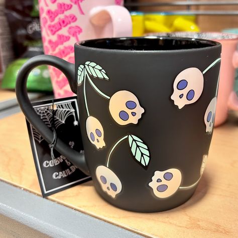 spooky cute coffee mugs spotted at Marshall’s! 👻🦇🍒🐍🎃✨ #marshallsfinds #marshalls #cutemugs #halloweenmug #halloweenmugs #coffeemugs #halloweencoffeemugs #marshallsfinds #marshallshalloween #dailyfinds #instafinds #instadaily #spookycute #spookyszn #pumpkinseason #pumpkinspiceseason #foryou #cute #coffeemugs #marshallshomegoods #shopwithme Halloween Mug Painting Ideas, Halloween Mugs Vinyl, Halloween Mug Aesthetic, Creepy Mug, Halloween Mug Collection, Cute Coffee Cups, Spooky Cute, Pumpkin Spice Season, Cute Coffee Mugs