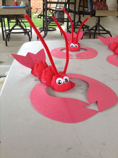 VBS 2016. Submerged. The kids loved their lobsters for a sea craft. Fun and easy! Oppgaver For Barn, Ochrana Prírody, Sea Animal Crafts, Under The Sea Crafts, Animal Craft, Aktiviti Kanak-kanak, Egg Carton Crafts, Sea Crafts, Vbs Crafts