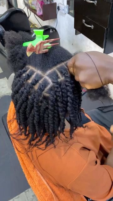 Haekhinz-hair Culture (HHC) on Instagram: "SATURDAYYYYY❤️❤️❤️❤️ Vibes like no other… To book for this hairstyle on the website,just click on threadings..We have few slots available for today.. Book an appointment with us.. Beautiful Natural hairstyles are made here #healthyhair #4chairdaily #coilyhairstyles #blackgirlhair #naturalhairgroup #haircommunity #explorepage #myhair #twiststyles #naturalista #africanhairsummit #teamnatural #hairrocks #beautifulhair #hairgoals #naturalhairdaily #natur Natural Hair Threading Styles, African Hair Threading Hairstyles, Thread Twist Hairstyles, Thread Hairstyles African Hair Natural, Threading Hairstyles African Hair, African Threading Natural Hair, How To Twist Natural Hair Tutorials, Threaded Hairstyles, Hair With Thread