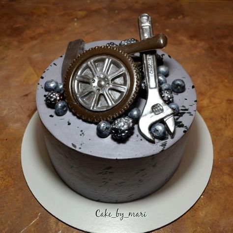 45 Cake Birthday For Men, Mechanic Birthday Cake For Men, Auto Mechanic Cake Ideas, Mechanical Engineering Cake Ideas, Mechanic Cakes For Men, Mechanic Cake Ideas, Car Mechanic Cake, Mechanics Birthday Cake, Semi Truck Cakes