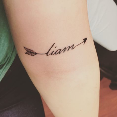 Discover and share the most beautiful images from around the world Liam Tattoo, Tattoos For Childrens Names, Arrow Tattoos For Women, Tattoo Arrow, Baby Name Tattoos, Arrow Tattoo Design, Tattoos With Kids Names, Tattoo Name, Pictures For Home