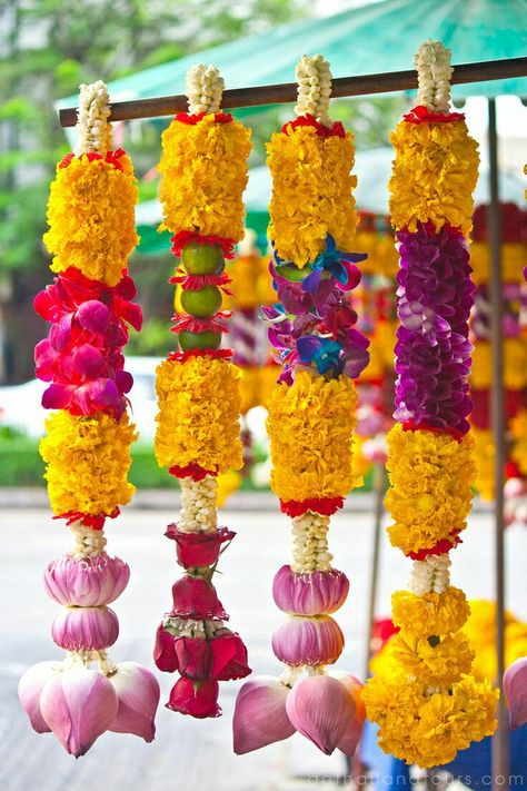 Flower garlands, India Thailand Flowers, Thai Flower, Indian Flowers, Big Cities, Buddha Image, Thai Style, Sports Bar, Michigan Wedding, Flower Garlands