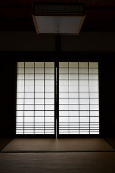 Shoji Sliding Doors, Japanese Sliding Doors, Japanese Door, Traditional Japanese House, Japanese Interiors, Shoji Screen, Japanese Room, Zen Room, Paper House